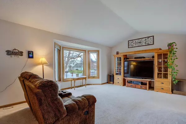 Brooklyn Park, MN 55443,9201 Barrington TER