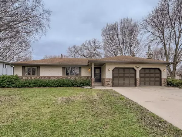 640 Thomas AVE, Shakopee, MN 55379