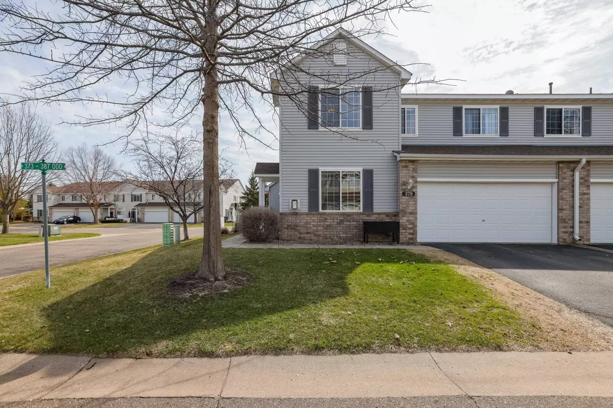 Hastings, MN 55033,379 Frederick CIR #905