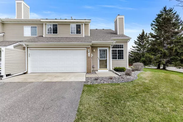 5985 Wedgewood LN N #48, Plymouth, MN 55446