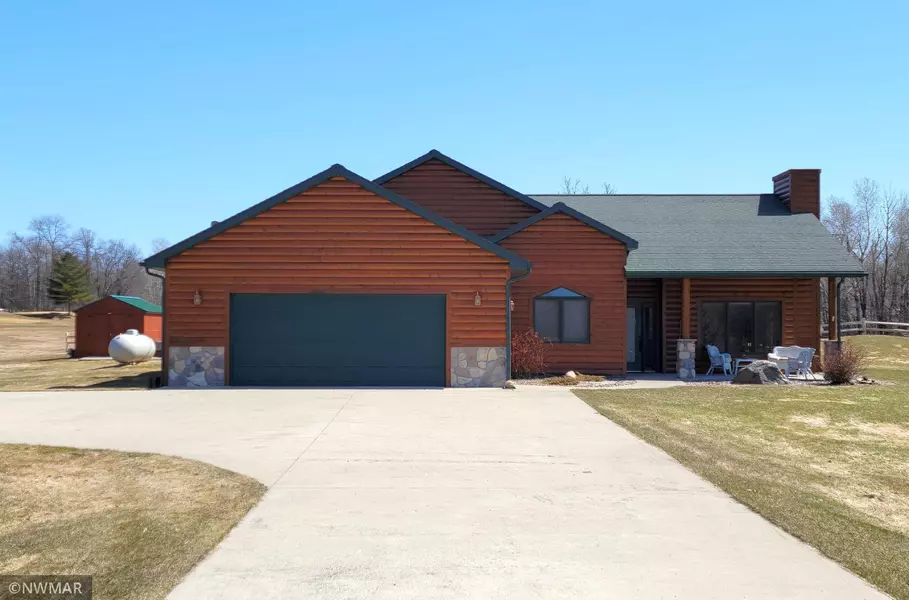 10075 Eagle DR NW, Walker, MN 56484