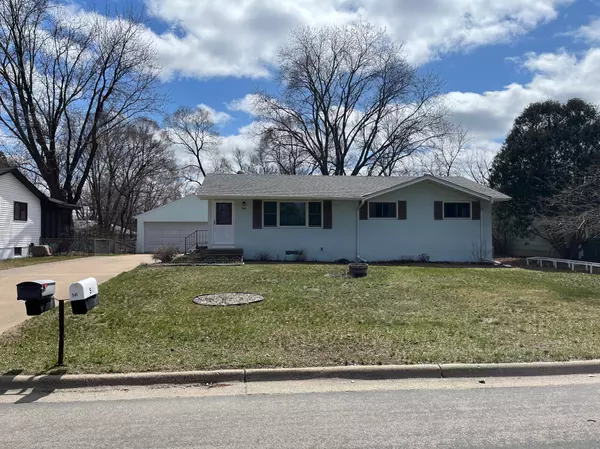 540 Lund AVE NE, Spring Lake Park, MN 55432