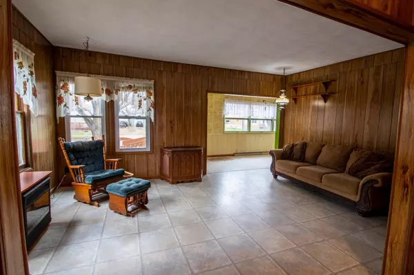 Truman, MN 56088,222 N Central AVE