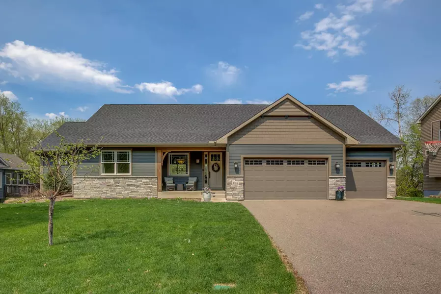 403 Preserve CT, Little Canada, MN 55117