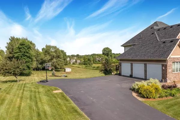 Inver Grove Heights, MN 55077,8830 Aviary PATH