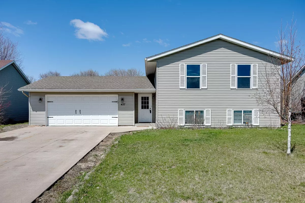 Somerset, WI 54025,437 Belisle ST