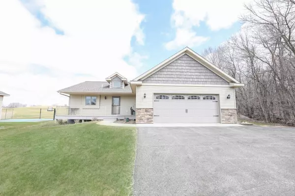 531 E Lake Geneva RD NE, Alexandria, MN 56308