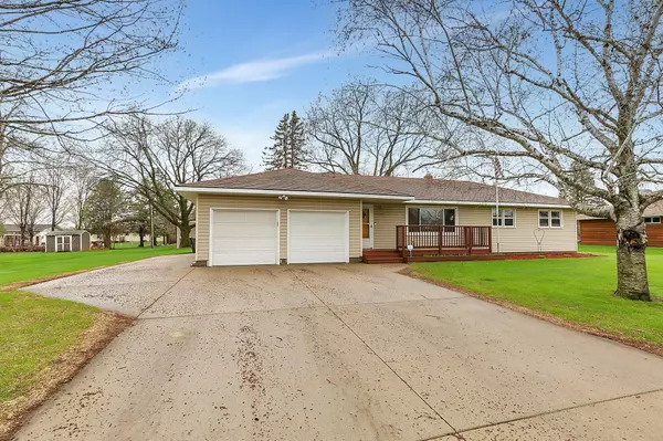 Saint Cloud, MN 56303,945 Spruce DR