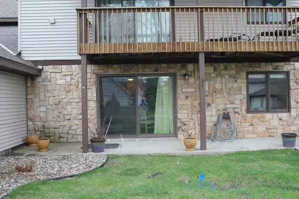 6610 162nd CT,  Lakeville,  MN 55068