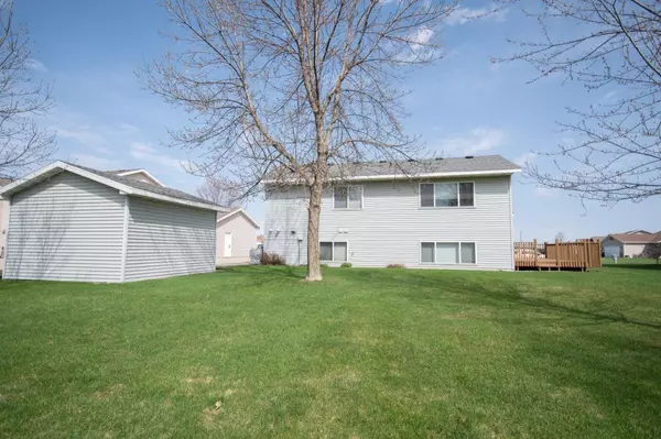 Saint Joseph, MN 56374,214 Jasmine LN