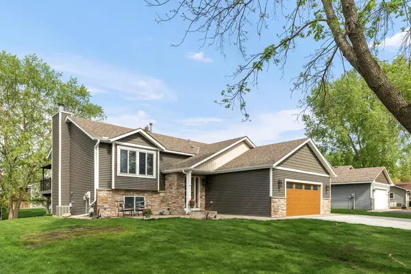 Lino Lakes, MN 55014,7189 Gray Heron DR