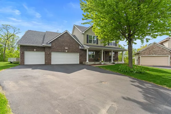 Eagan, MN 55121,500 Chapel CT