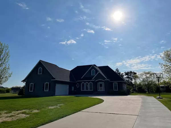 161 Sunrise TRL, Sauk Centre, MN 56378