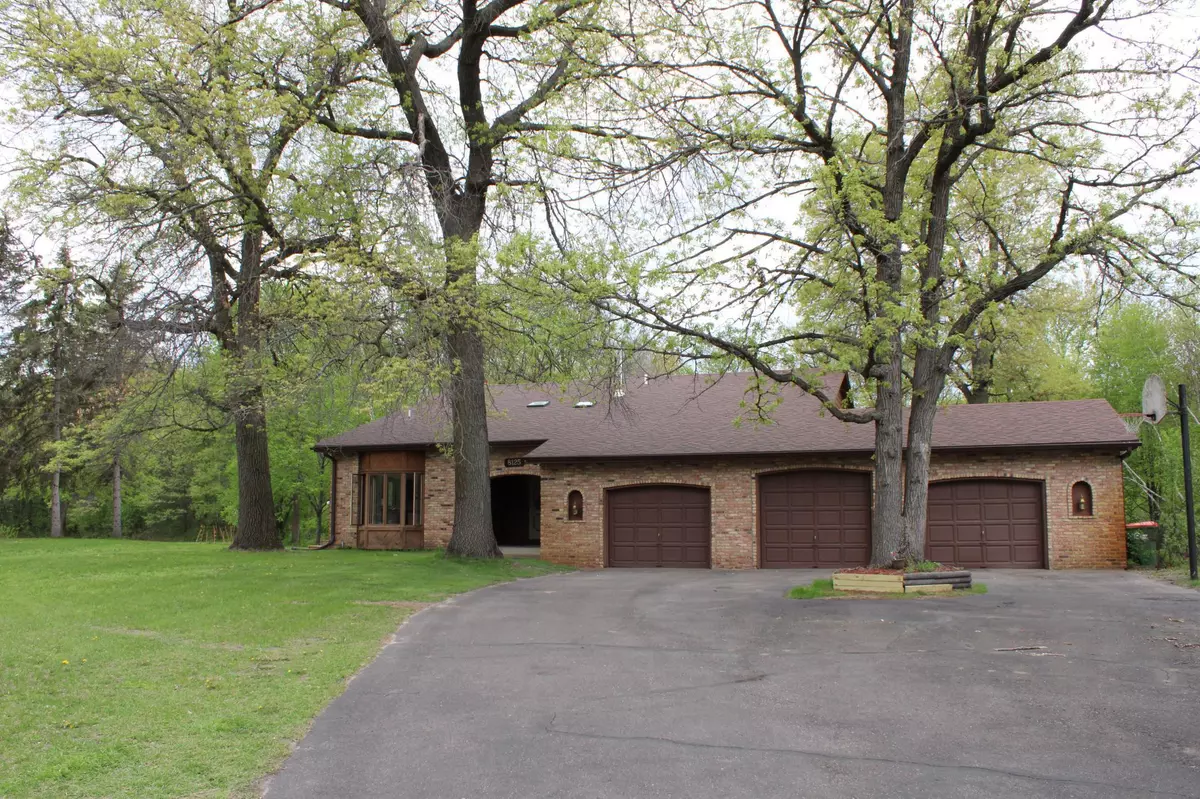 Lino Lakes, MN 55014,8125 Diane ST