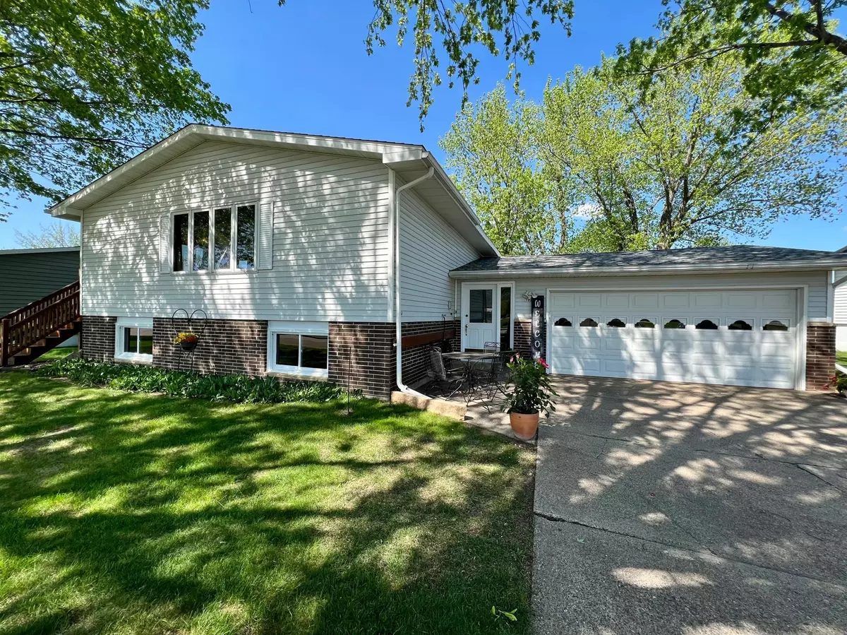 Goodview, MN 55987,5020 W 8th ST