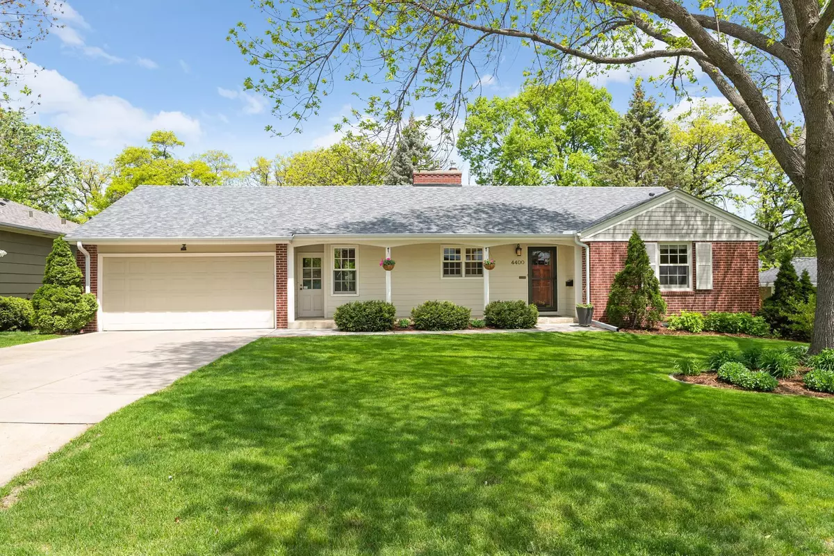 Edina, MN 55424,4400 Philbrook LN