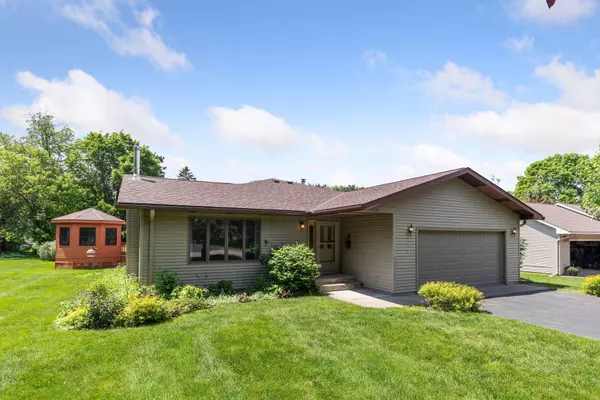 235 Grand AVE, New Richmond, WI 54017