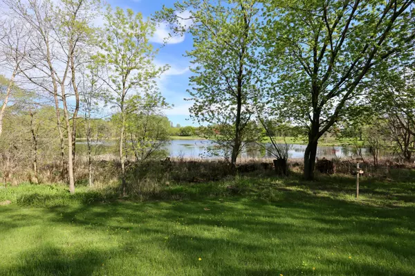 Gem Lake, MN 55110,1560 Goose Lake RD