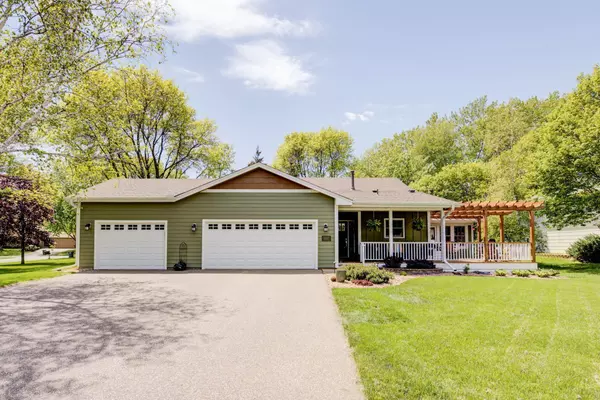 10147 Nottingham TRL, Eden Prairie, MN 55347