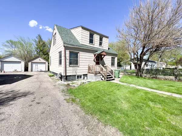 1137 Clary ST, Worthington, MN 56187