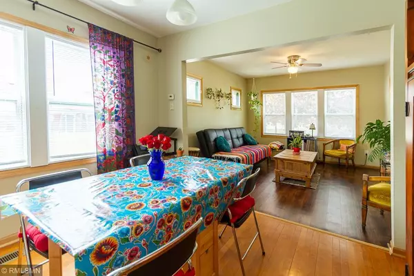 Minneapolis, MN 55409,4211 4th AVE S