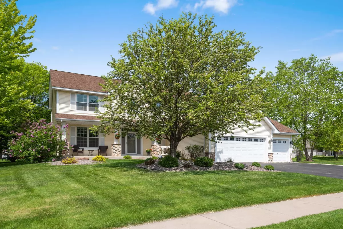 Chanhassen, MN 55317,9150 Springfield DR