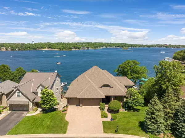 Prior Lake, MN 55372,5724 Fairlawn Shores TRL SE