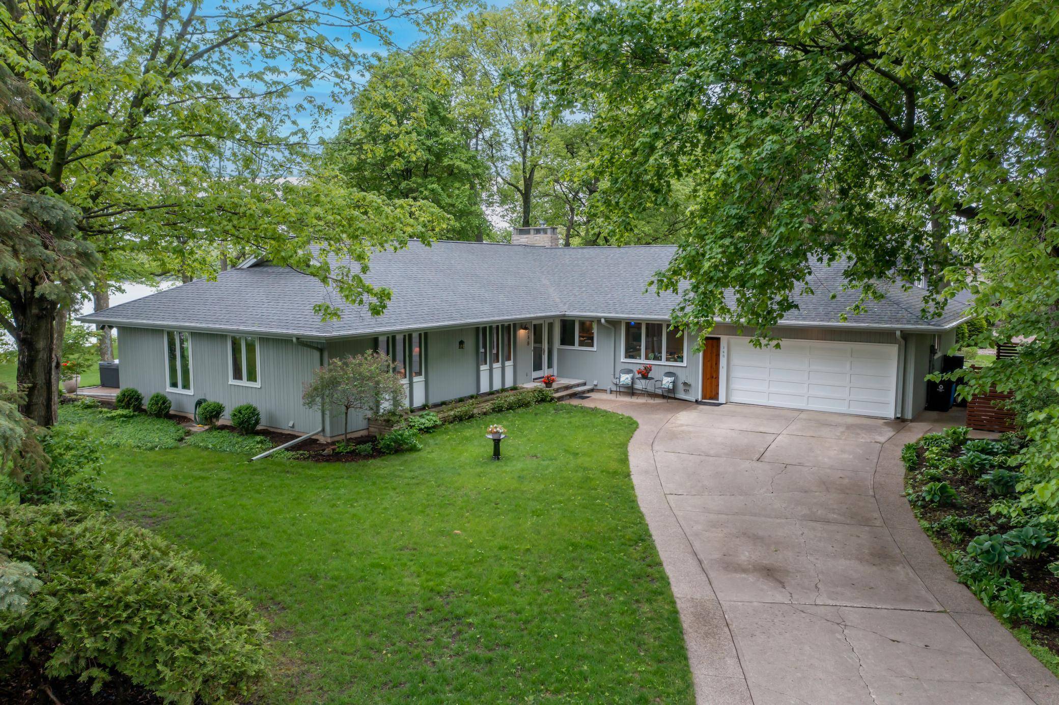 148 W Belle Vue RD, Fairmont, MN 56031