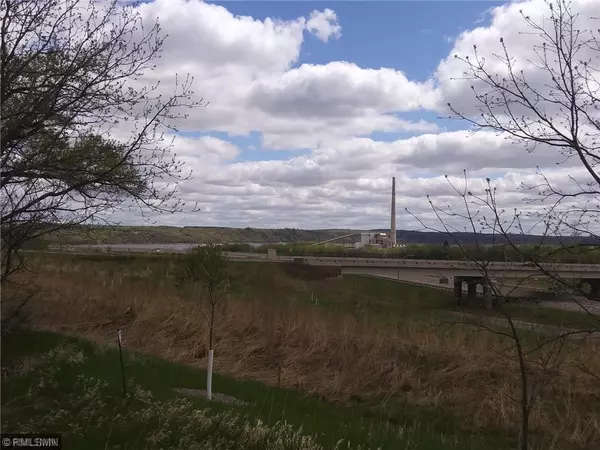 6081 Paris AVE N #B4, Oak Park Heights, MN 55082