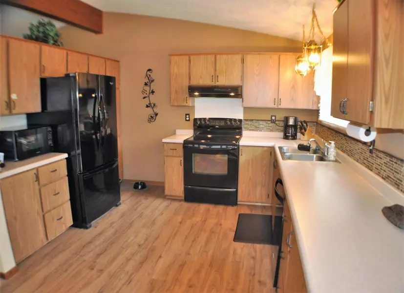 924 Ash ST, Appleton, MN 56208