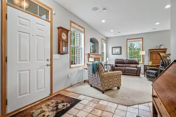 Hugo, MN 55038,4376 Empress DR N #6