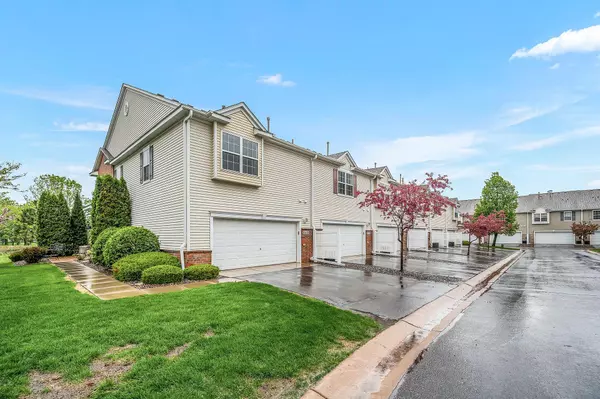 Hugo, MN 55038,4376 Empress DR N #6