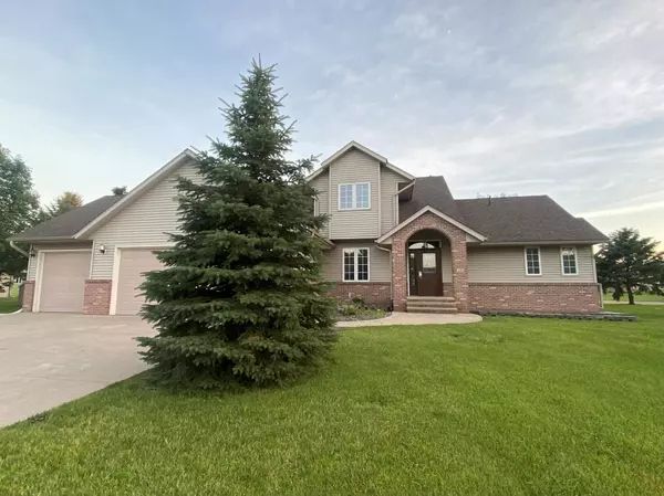 Morris, MN 56267,20 Riverview DR