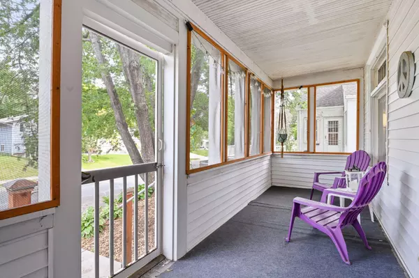 South Saint Paul, MN 55075,771 15th AVE N