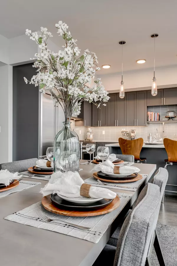 Minneapolis, MN 55415,740 Portland AVE #1716