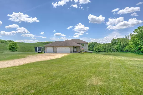 Roberts, WI 54023,951 65th AVE