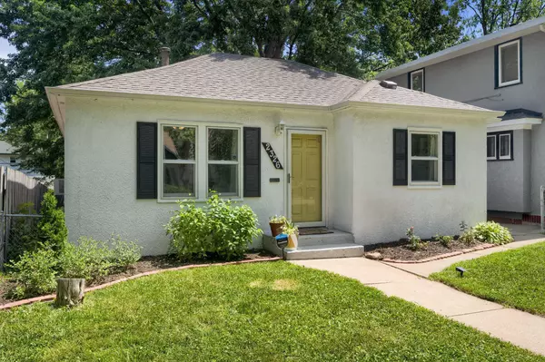 2326 Thomas AVE N, Minneapolis, MN 55411
