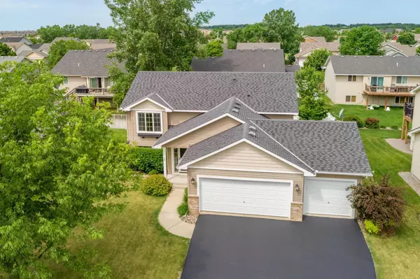 35 Robin LN, Hudson, WI 54016