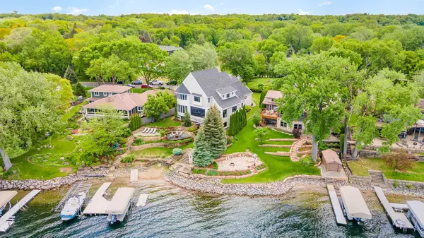 5388 Fairlawn Shores TRL SE, Prior Lake, MN 55372