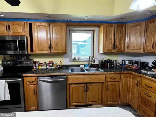 Fosston, MN 56542,517 4th ST NE