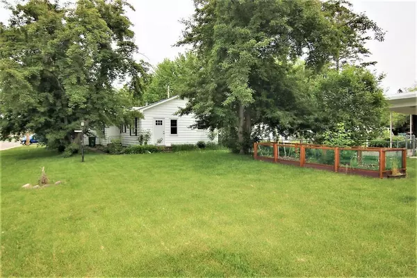 Brainerd, MN 56401,501 F ST NE