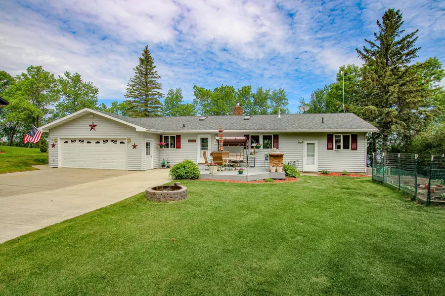 8132 E Lake Carlos DR NE, Carlos, MN 56319