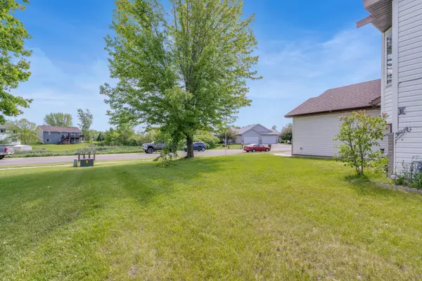 Braham, MN 55006,919 Shady Ridge LN
