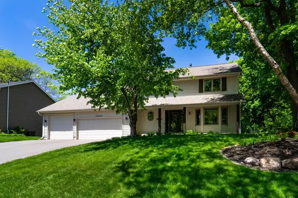 18680 Twilight TRL, Eden Prairie, MN 55346