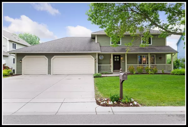 9446 Annapolis LN N, Maple Grove, MN 55369