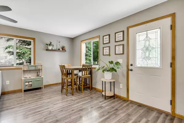 Braham, MN 55006,403 Circle DR