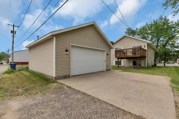 Saint Cloud, MN 56304,120 7th AVE NE