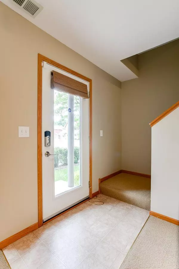 Saint Paul, MN 55103,640 Dale ST N