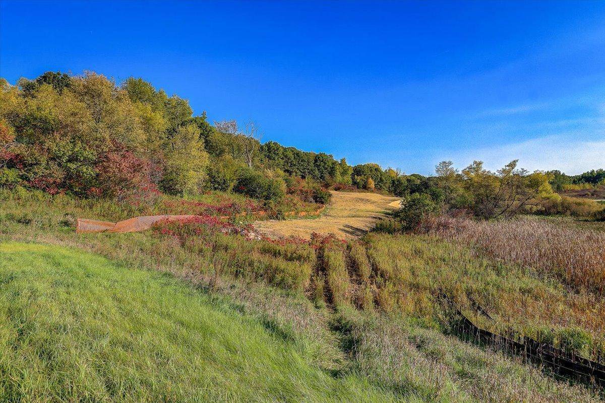Lakeville, MN 55044,21383 Crescent Curve
