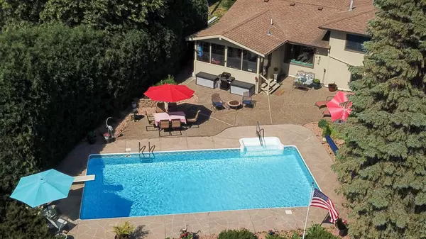 Maplewood, MN 55119,457 Mary ST S